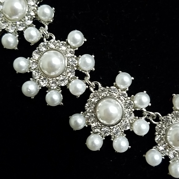 Spring Street Necklace - Picture 2 of 4